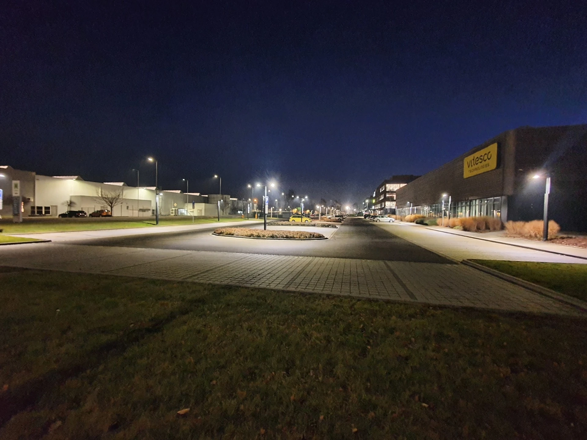 Inteligentní LED osvětlení – instalace, řízení a revize